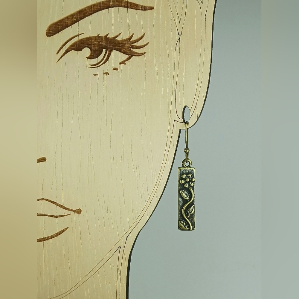 HAND CRAFTED Boho Brass Flower Nature Dangle Earrings - Picture 5 of 6